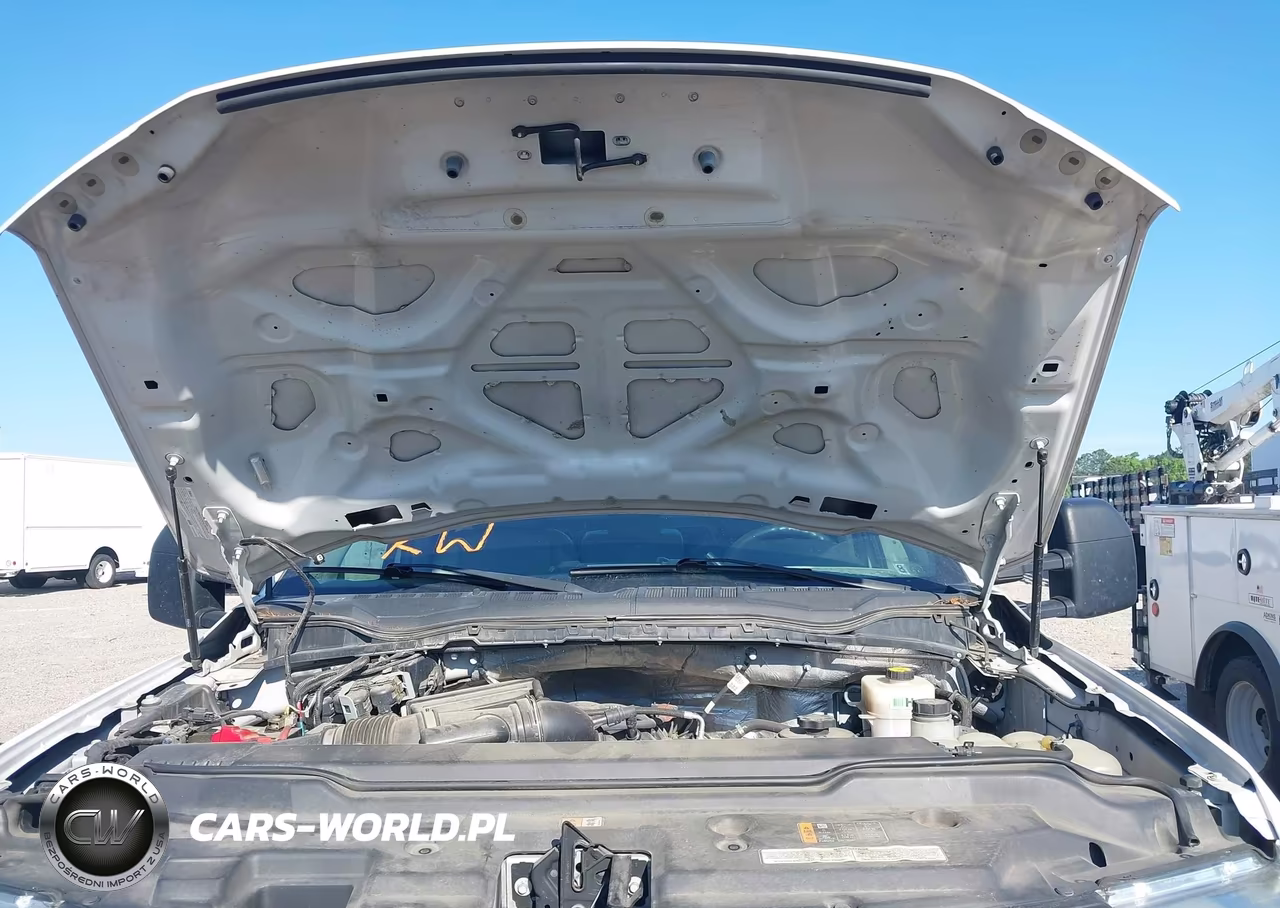 2020 Ford F-550 Chassis Xl VIN:1FDUF5GN7LEC47646 - 9