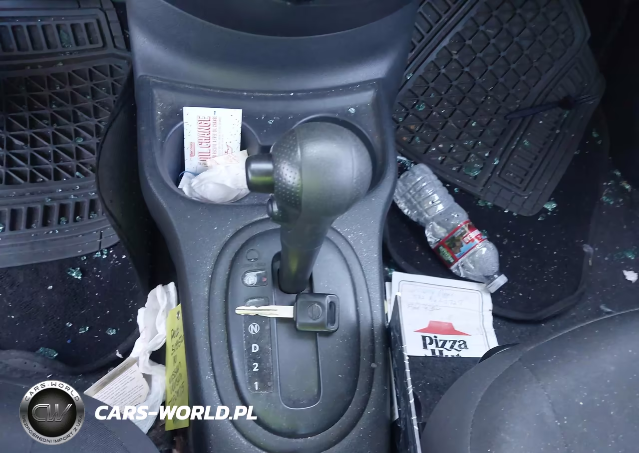 2016 Nissan Versa 1.6 S VIN:3N1CN7AP0GL829024 - 11