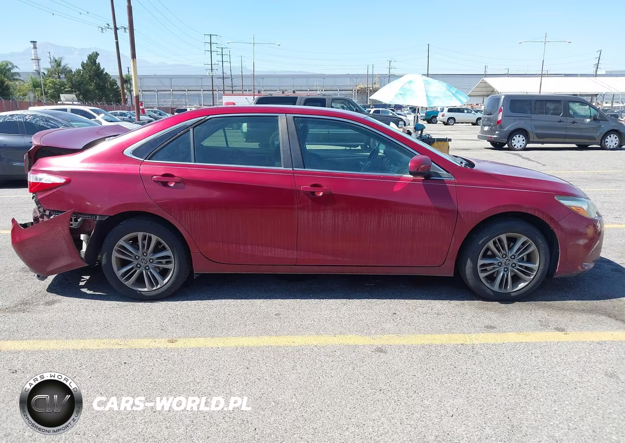 2016 Toyota Camry Se VIN:4T1BF1FK9GU516748 - 13