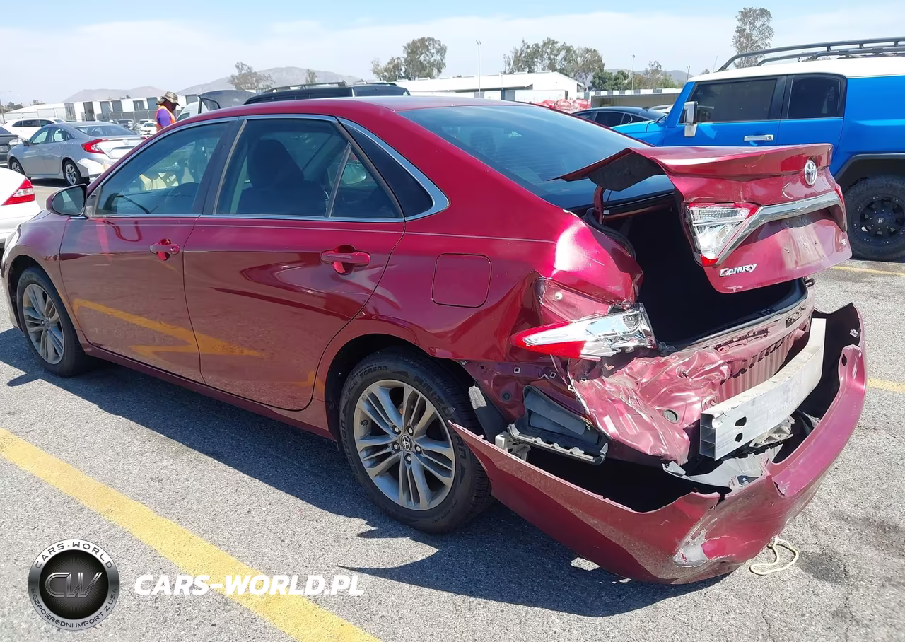 2016 Toyota Camry Se VIN:4T1BF1FK9GU516748 - 3