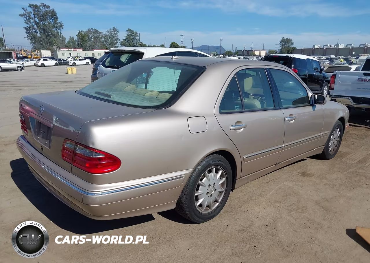 2001 Mercedes-Benz E 320 VIN:WDBJF65JX1B375065 - 4