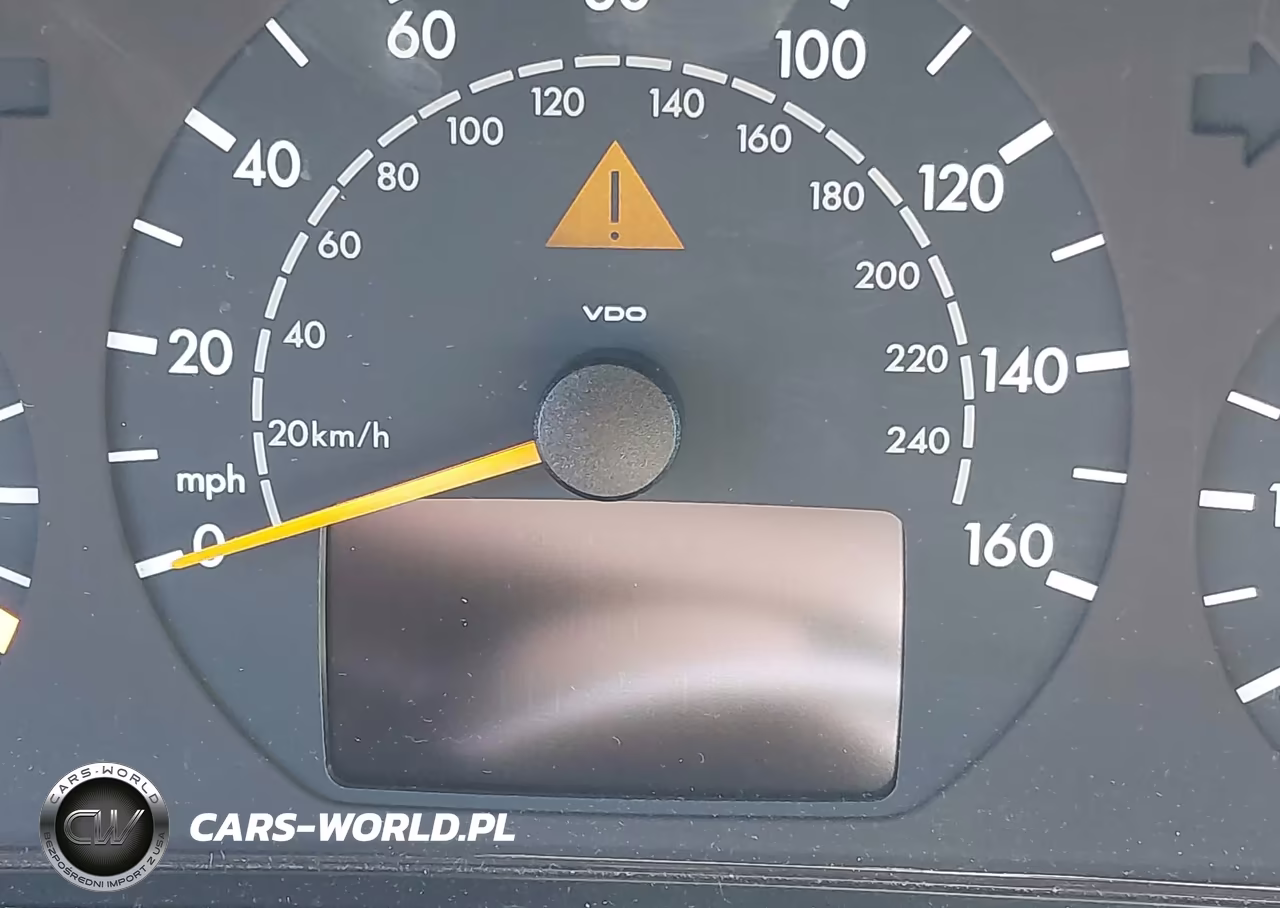 2001 Mercedes-Benz E 320 VIN:WDBJF65JX1B375065 - 7
