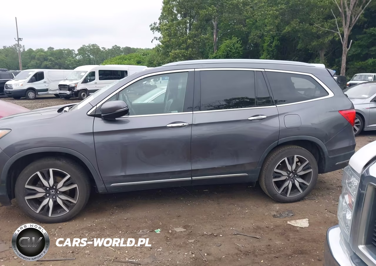 2019 Honda Pilot Touring VIN:5FNYF6H9XKB023037 - 14