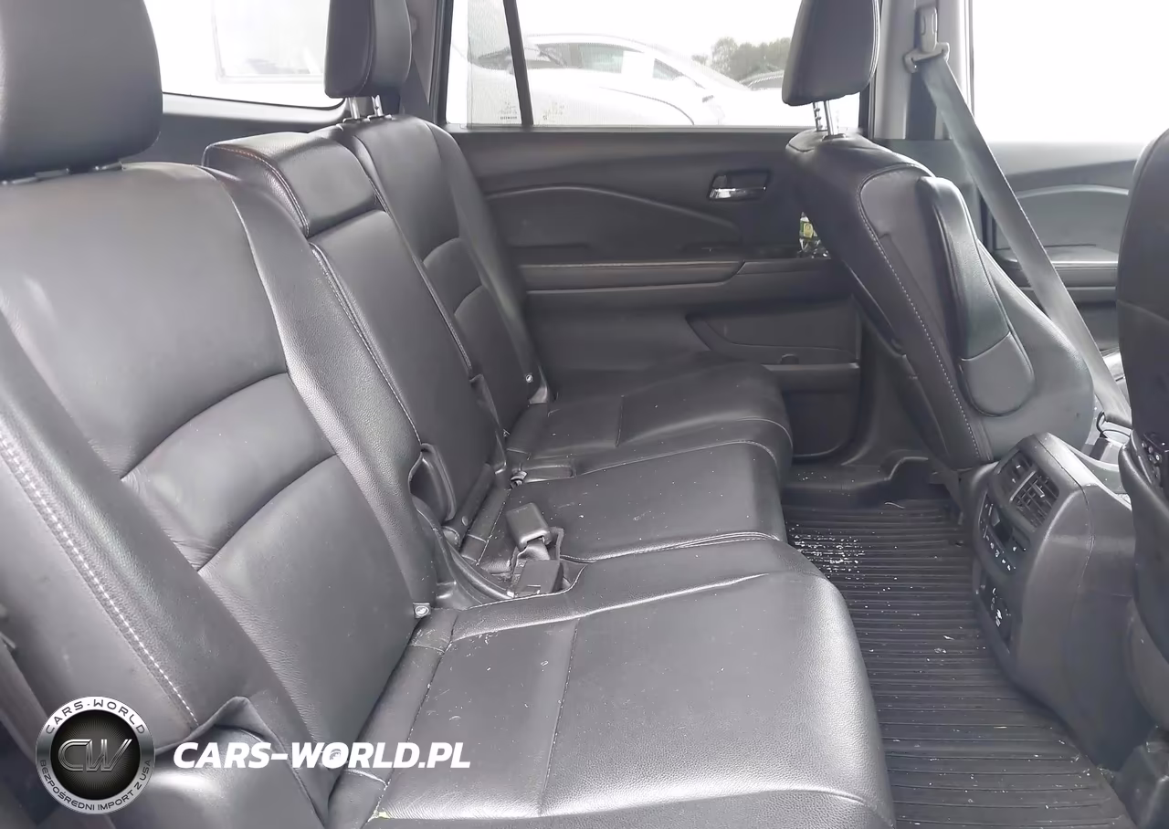 2019 Honda Pilot Touring VIN:5FNYF6H9XKB023037 - 8