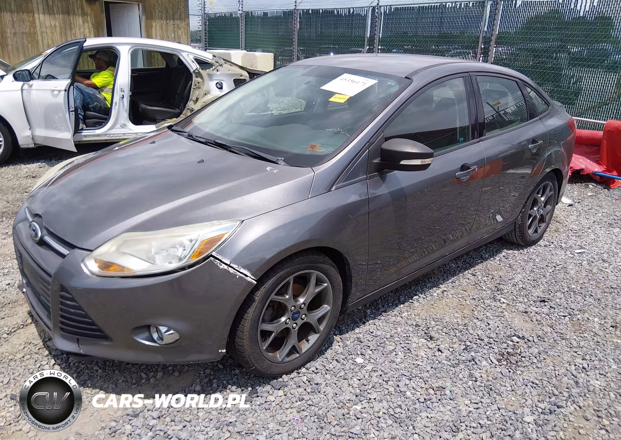 2014 Ford Focus Se VIN:1FADP3F23EL122581 - 2