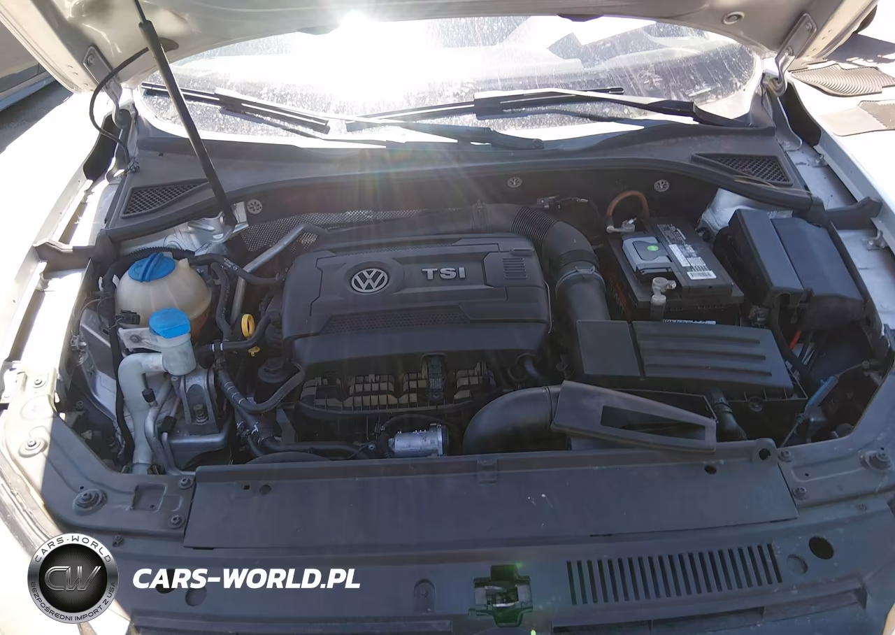 2015 Volkswagen Passat 1.8T Wolfsburg Edition VIN:1VWAT7A31FC054182 - 10