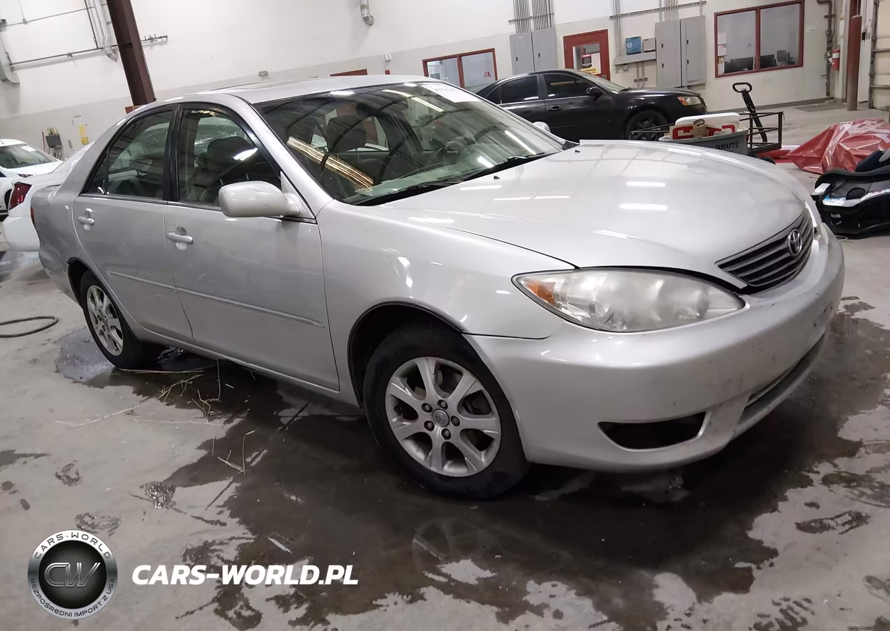 2005 Toyota Camry Xle V6 – zdjęcie 1 z 16