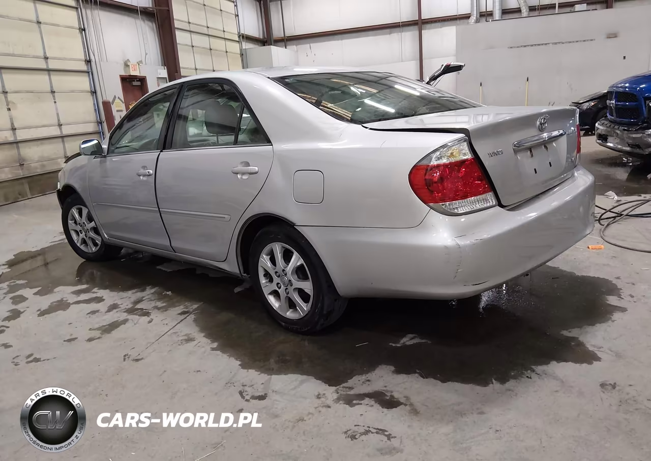 2005 Toyota Camry Xle V6 VIN:4T1BF30K75U606613 - 3
