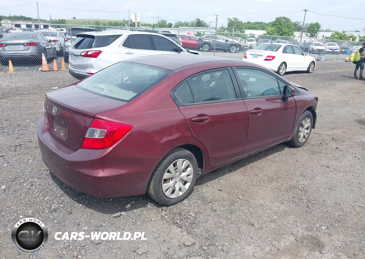 2012 Honda Civic Lx VIN:2HGFB2F5XCH533459 - 4