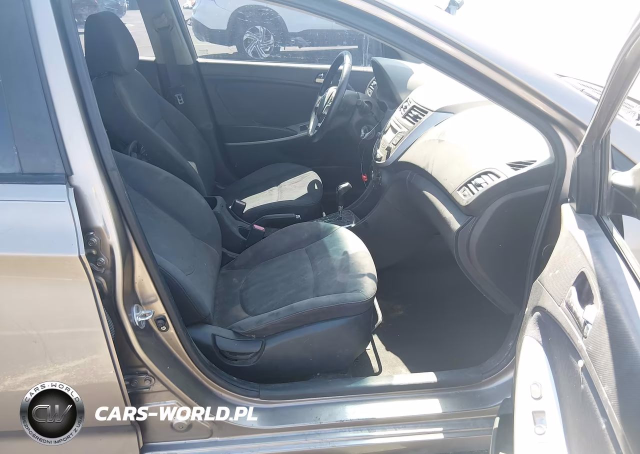 2012 Hyundai Accent Se VIN:KMHCU5AE4CU049719 - 5