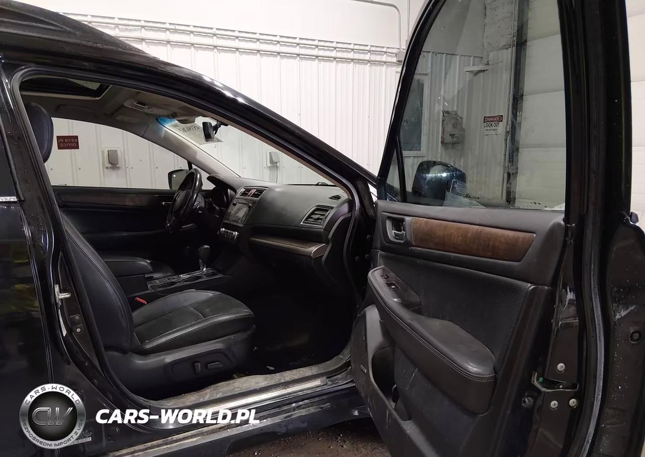 2016 Subaru Outback 3.6R Limited VIN:4S4BSENC2G3253635 - 5