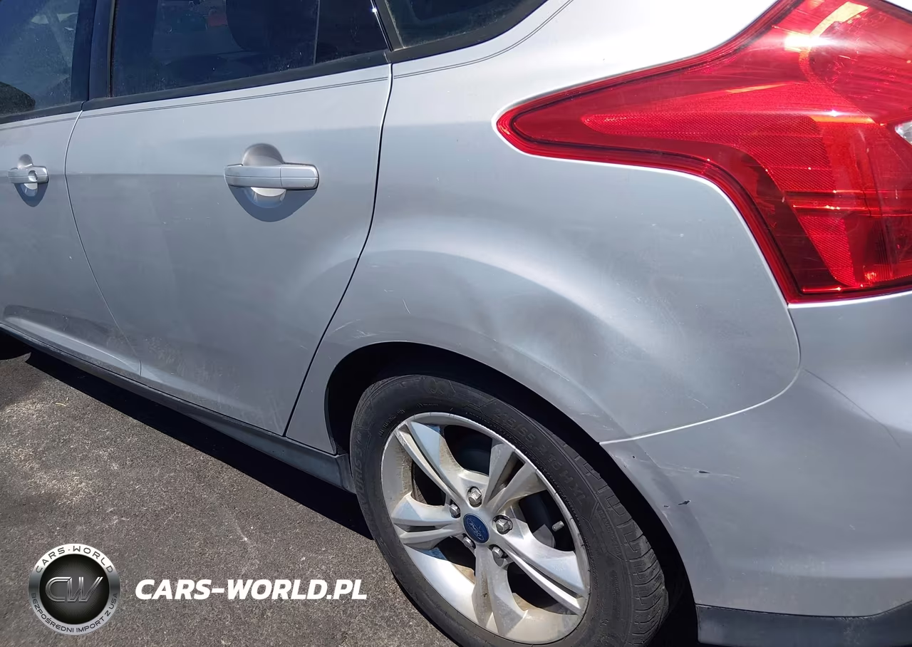 2014 Ford Focus Se VIN:1FADP3K23EL156736 - 6