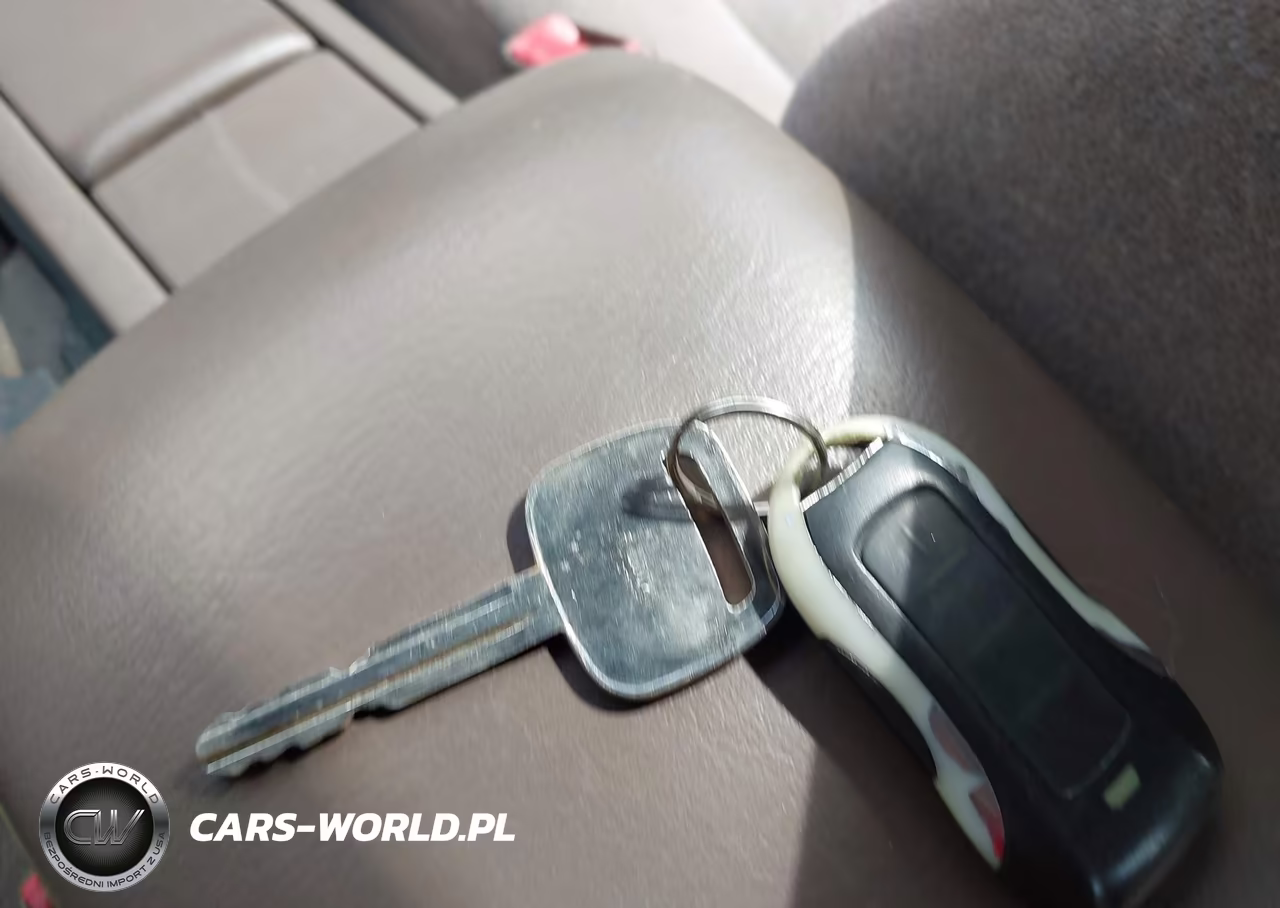 1999 Toyota Camry Le VIN:4T1BG22K0XU598829 - 11