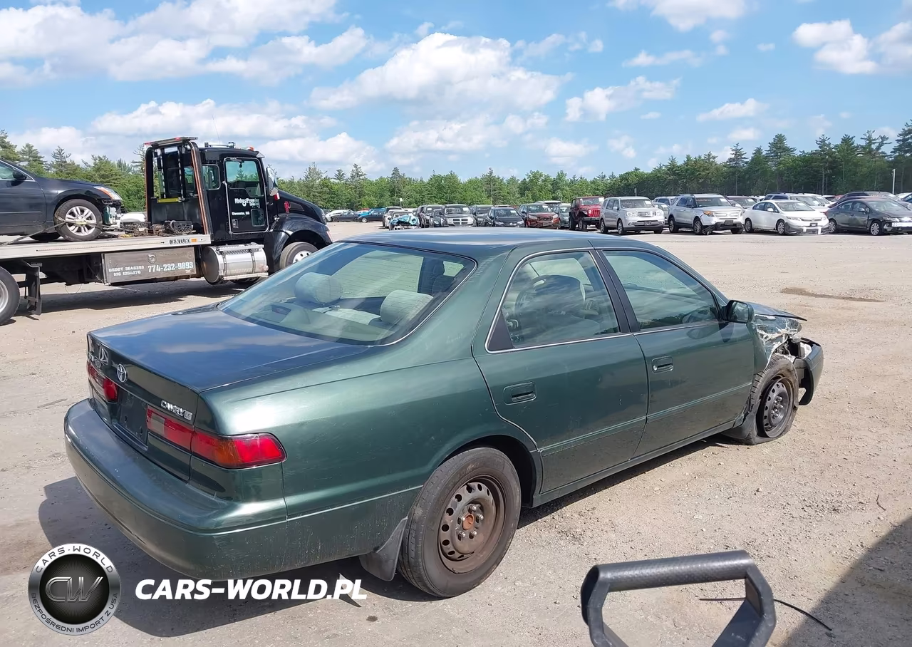 1999 Toyota Camry Le VIN:4T1BG22K0XU598829 - 4