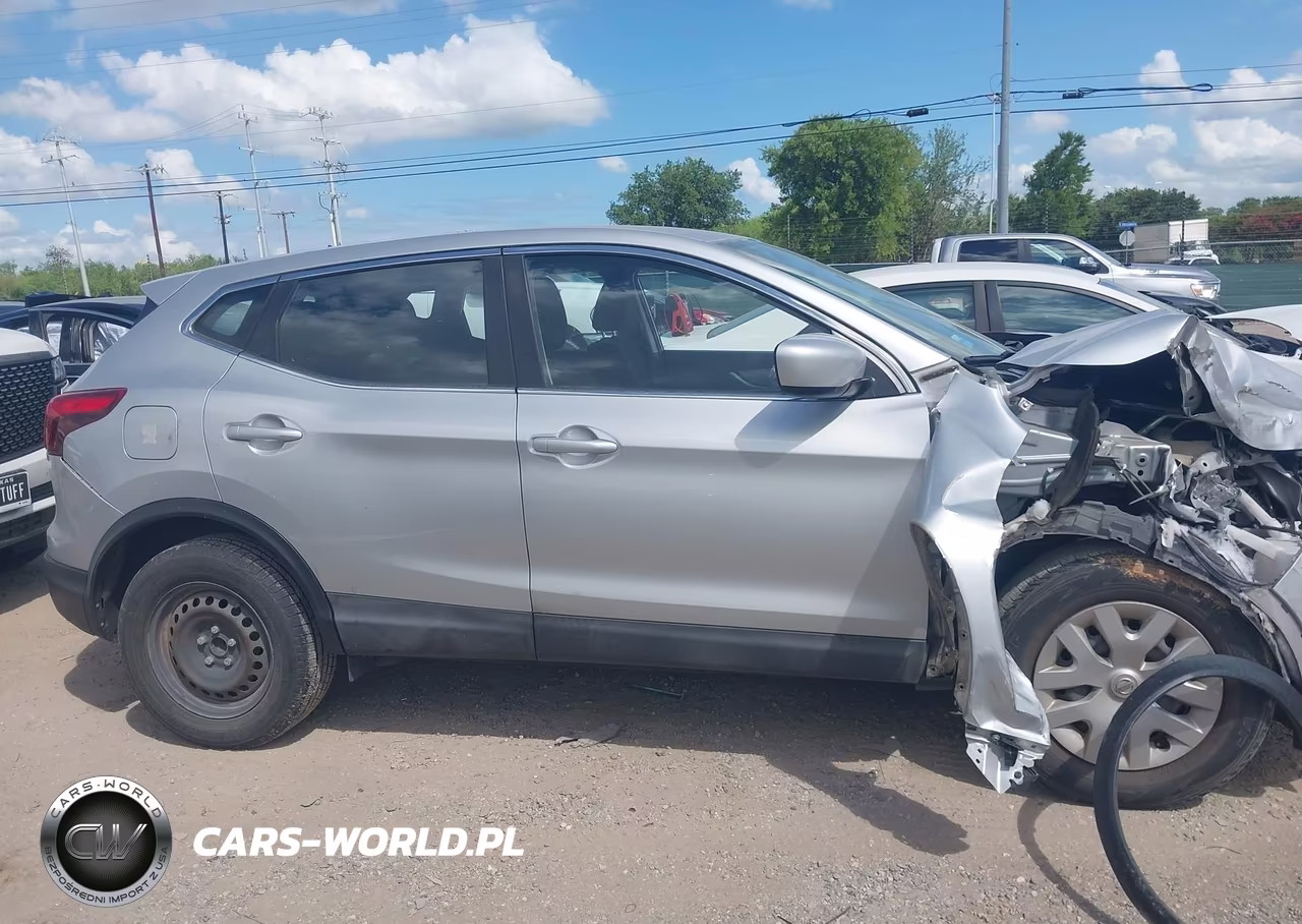 2019 Nissan Rogue Sport S VIN:JN1BJ1CPXKW525820 - 13