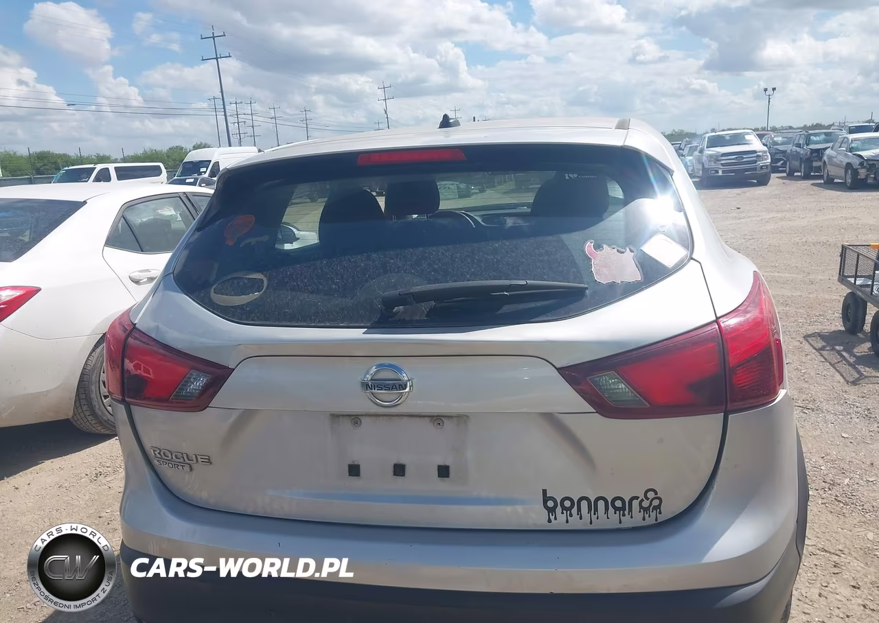 2019 Nissan Rogue Sport S VIN:JN1BJ1CPXKW525820 - 16