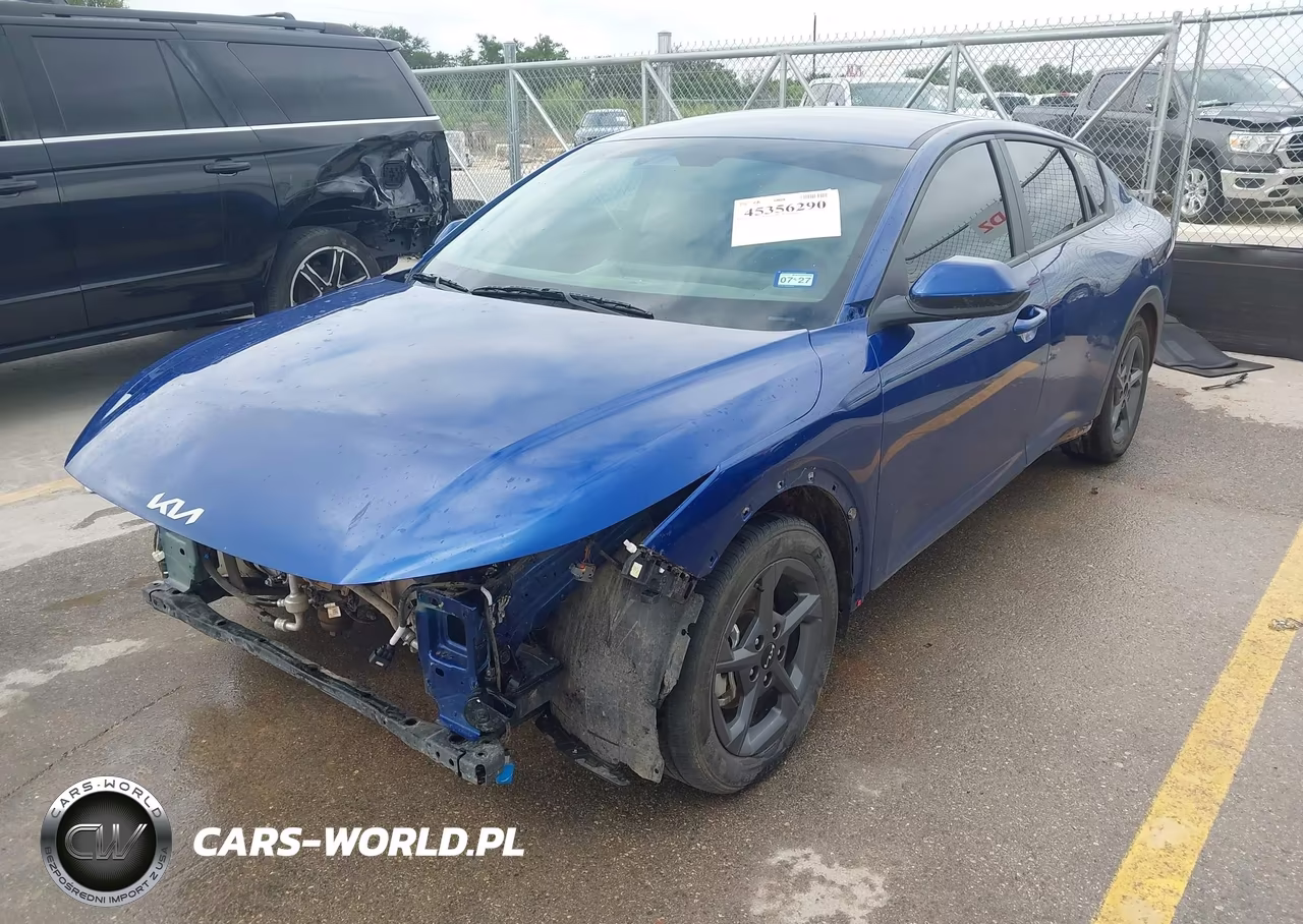 2025 Kia K4 Lxs VIN:3KPFT4DE5SE177829 - 2