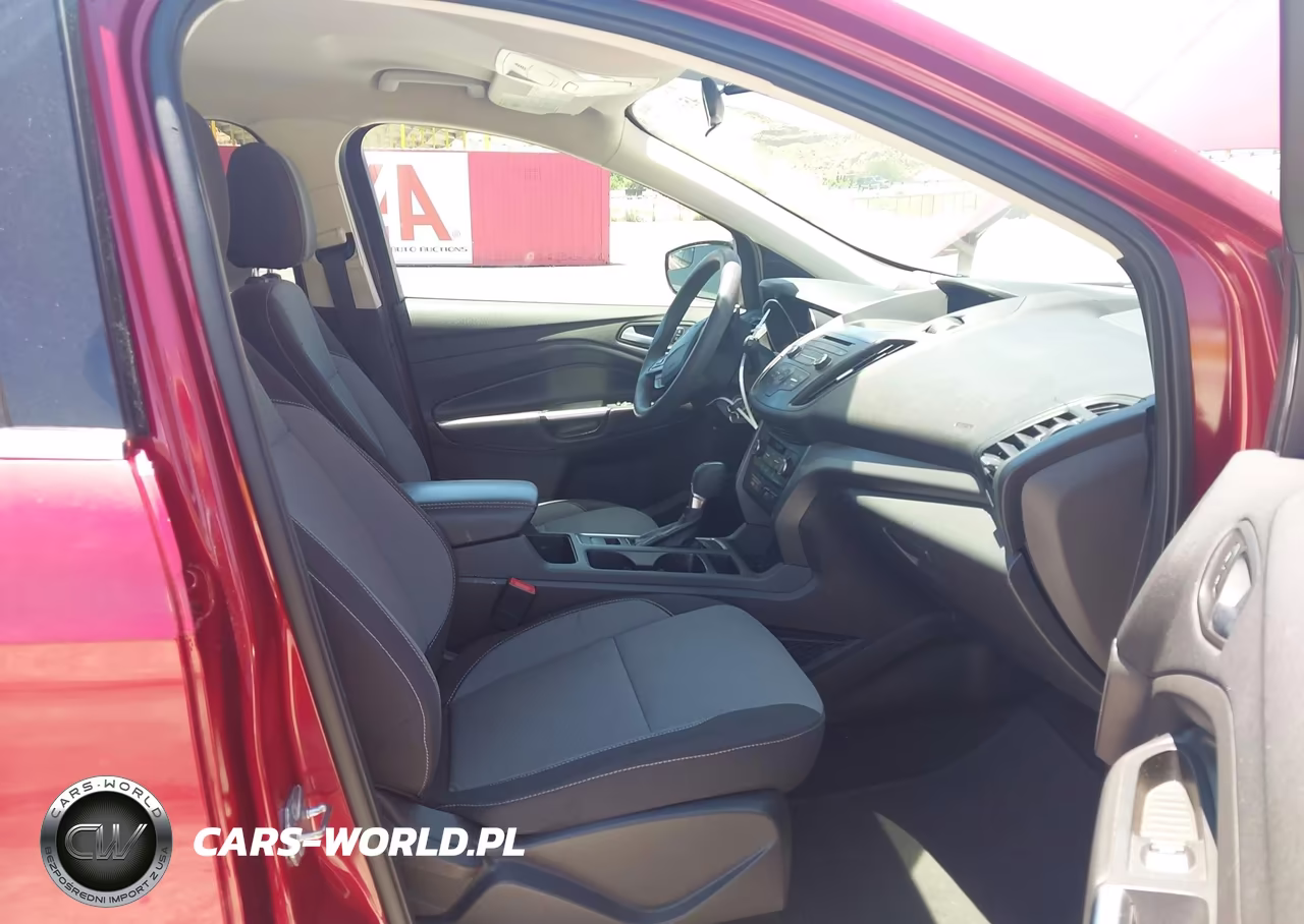 2017 Ford Escape Se VIN:1FMCU0GD2HUC50981 - 5