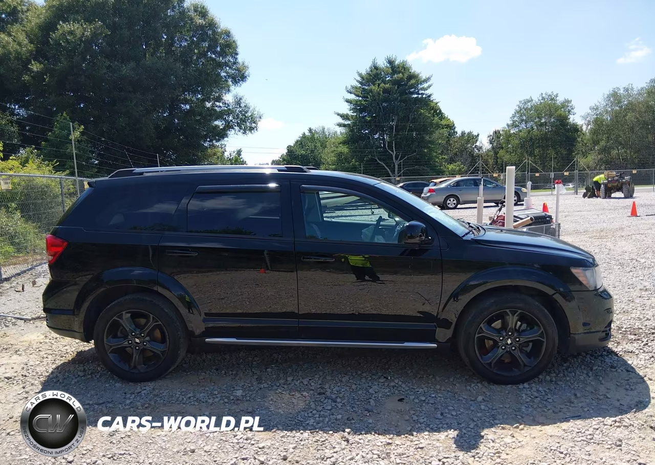 2018 Dodge Journey Crossroad VIN:3C4PDCGG9JT378300 - 13