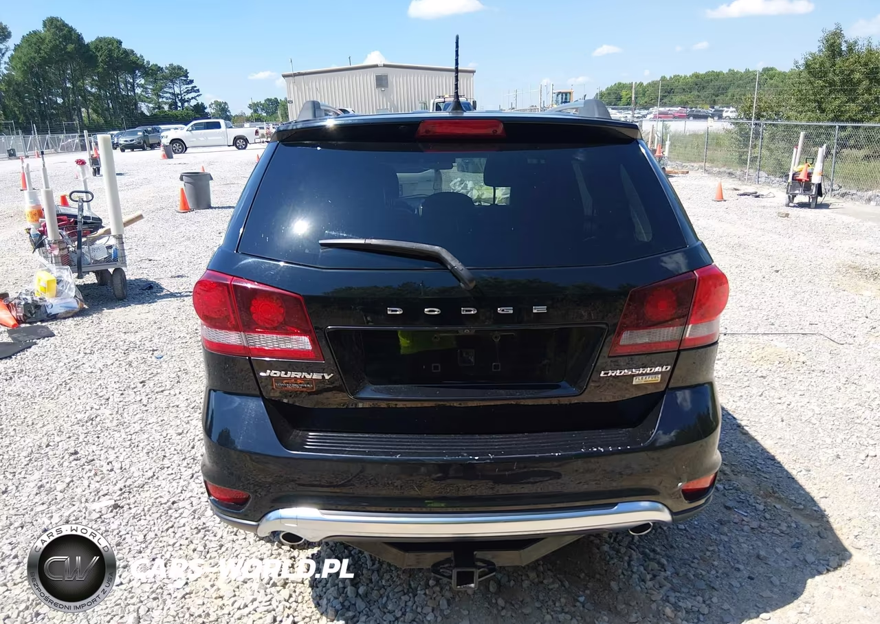 2018 Dodge Journey Crossroad VIN:3C4PDCGG9JT378300 - 16