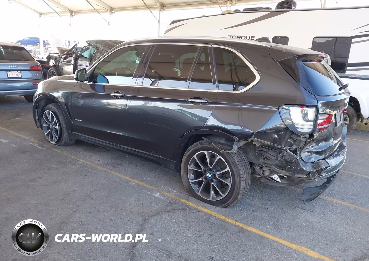 2017 BMW X5 xDrive35I VIN:5UXKR0C34H0V76222 - 3