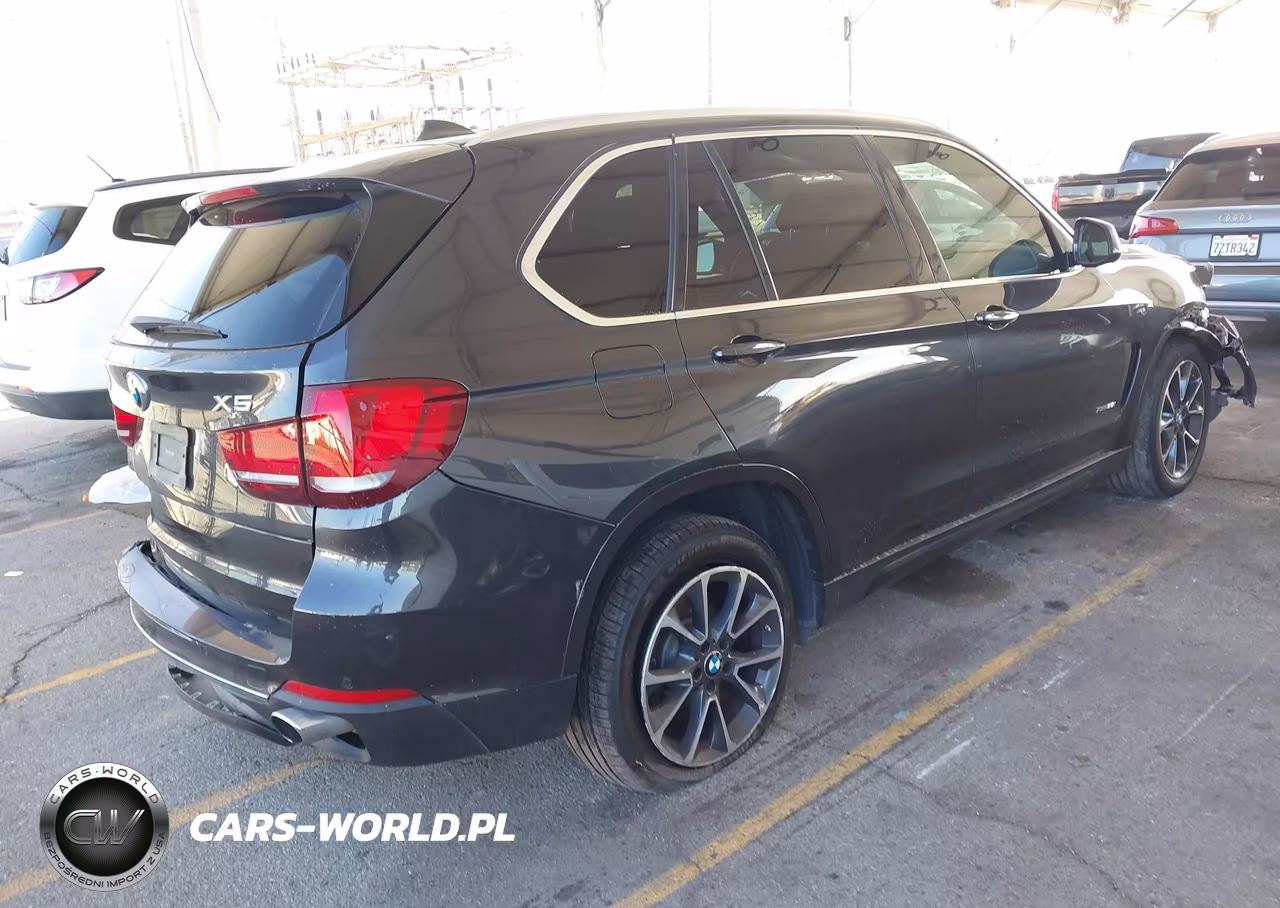 2017 BMW X5 xDrive35I VIN:5UXKR0C34H0V76222 - 4
