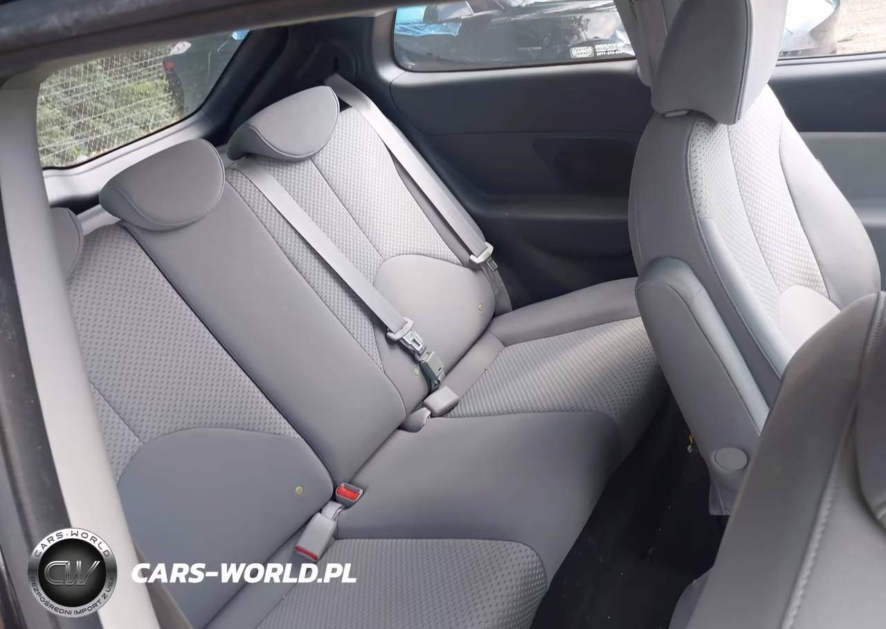 2011 Hyundai Accent Se VIN:KMHCN3AC3BU188366 - 8