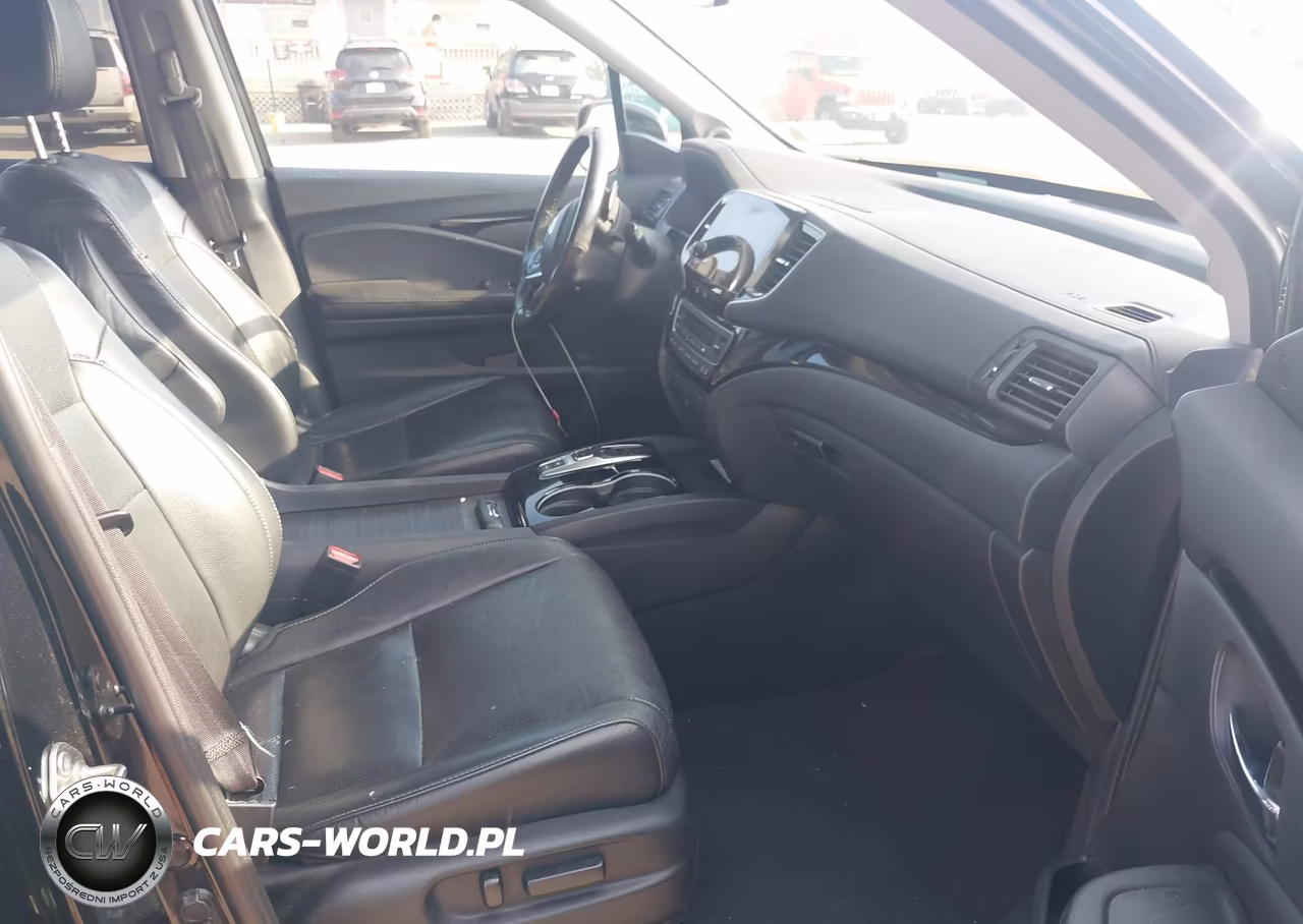 2019 Honda Pilot Elite VIN:5FNYF6H04KB061672 - 5