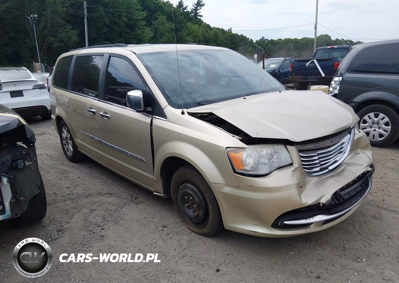 2011 Chrysler Town & Country Touring-L – zdjęcie 1 z 11