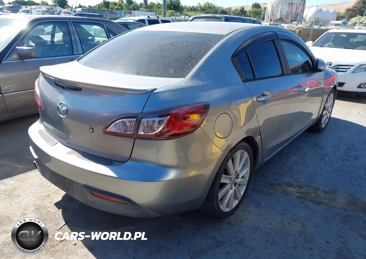 2010 Mazda Mazda3 I Sport VIN:JM1BL1SF6A1279747 - 4