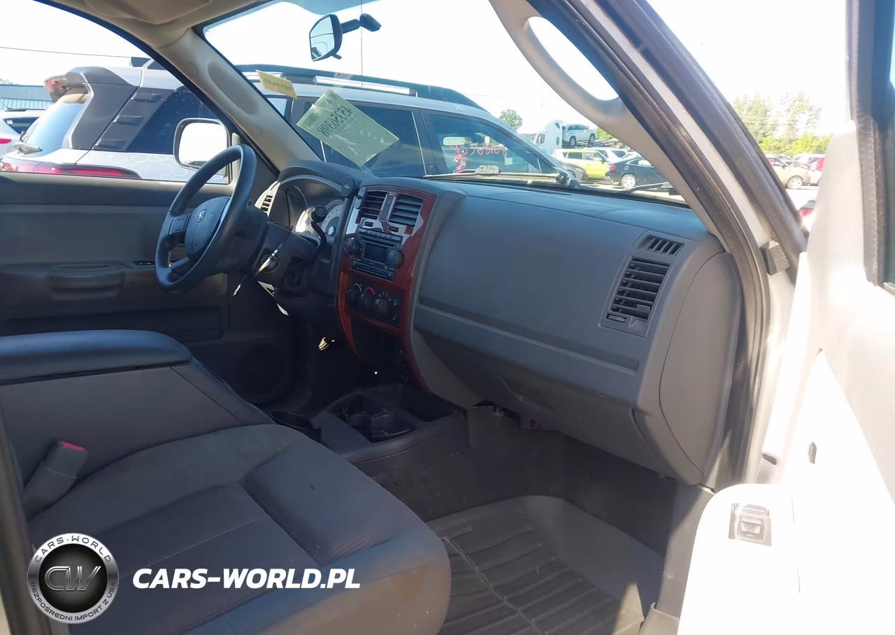 2005 Dodge Dakota Slt VIN:1D7HW48J85S324384 - 5