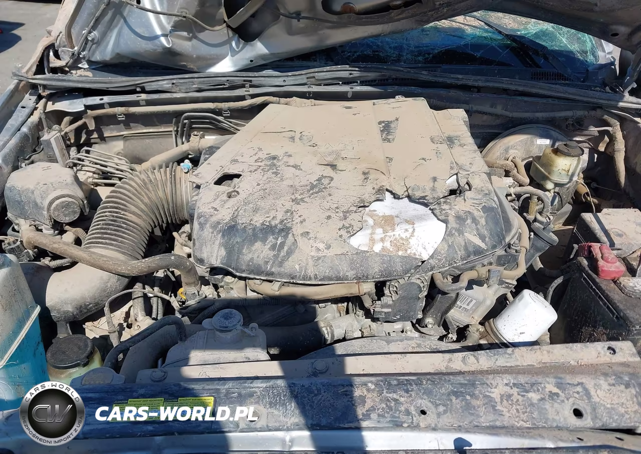 2015 Toyota Tacoma Prerunner V6 VIN:3TMJU4GN6FM185601 - 10