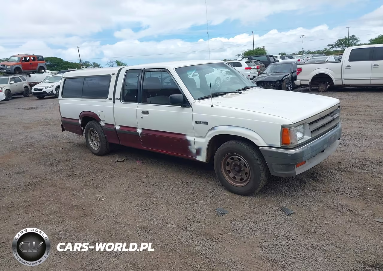 1988 Mazda B2200 Cab Plus – zdjęcie 1 z 11