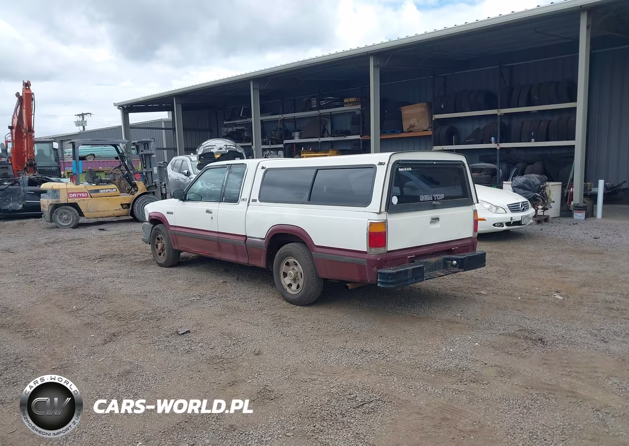 1988 Mazda B2200 Cab Plus VIN:JM2UF3134J0343014 - 3