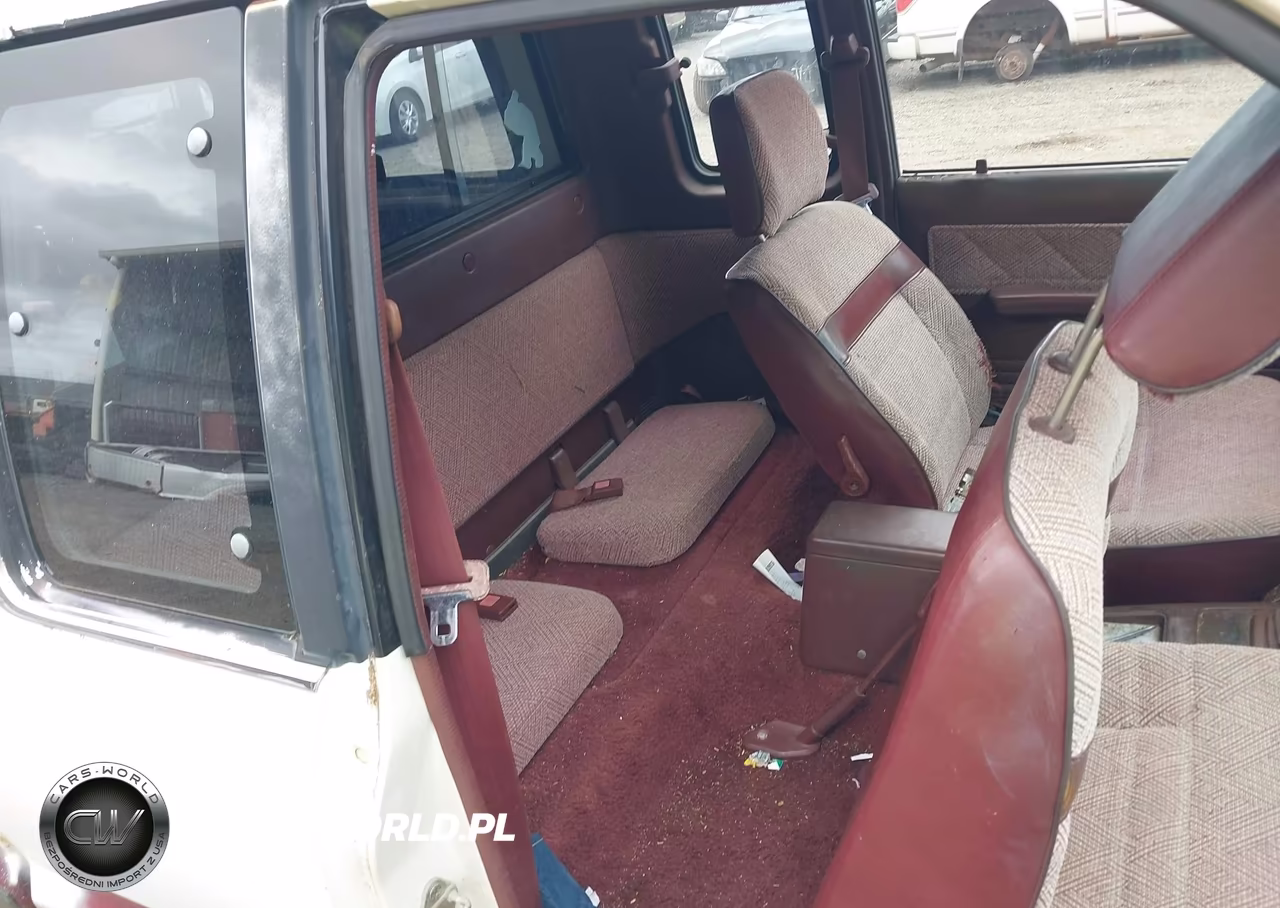 1988 Mazda B2200 Cab Plus VIN:JM2UF3134J0343014 - 8