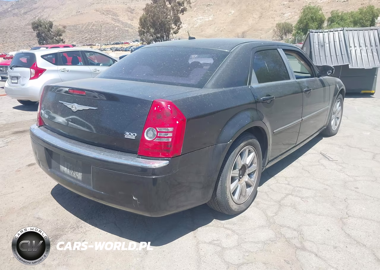 2008 Chrysler 300 Limited VIN:2C3LA33G38H223231 - 4