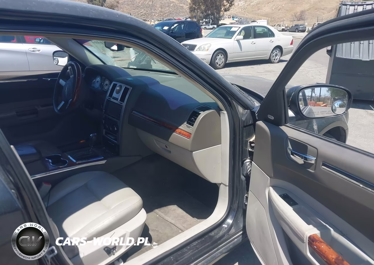 2008 Chrysler 300 Limited VIN:2C3LA33G38H223231 - 5