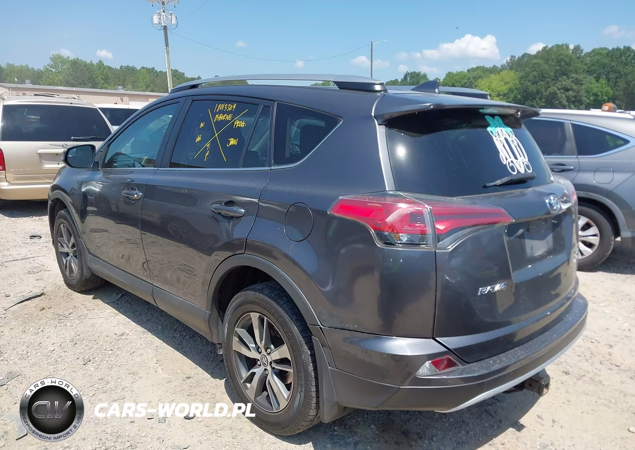 2017 Toyota Rav4 Xle VIN:2T3RFREV0HW579254 - 3