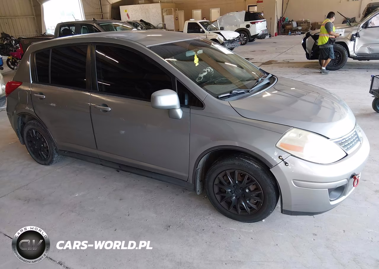 2009 Nissan Versa 1.8S