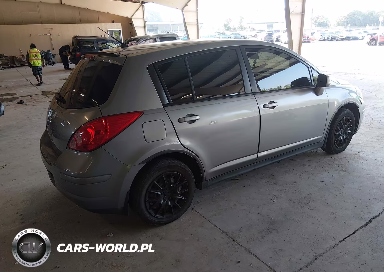 2009 Nissan Versa 1.8S VIN:3N1BC13E09L466723 - 4