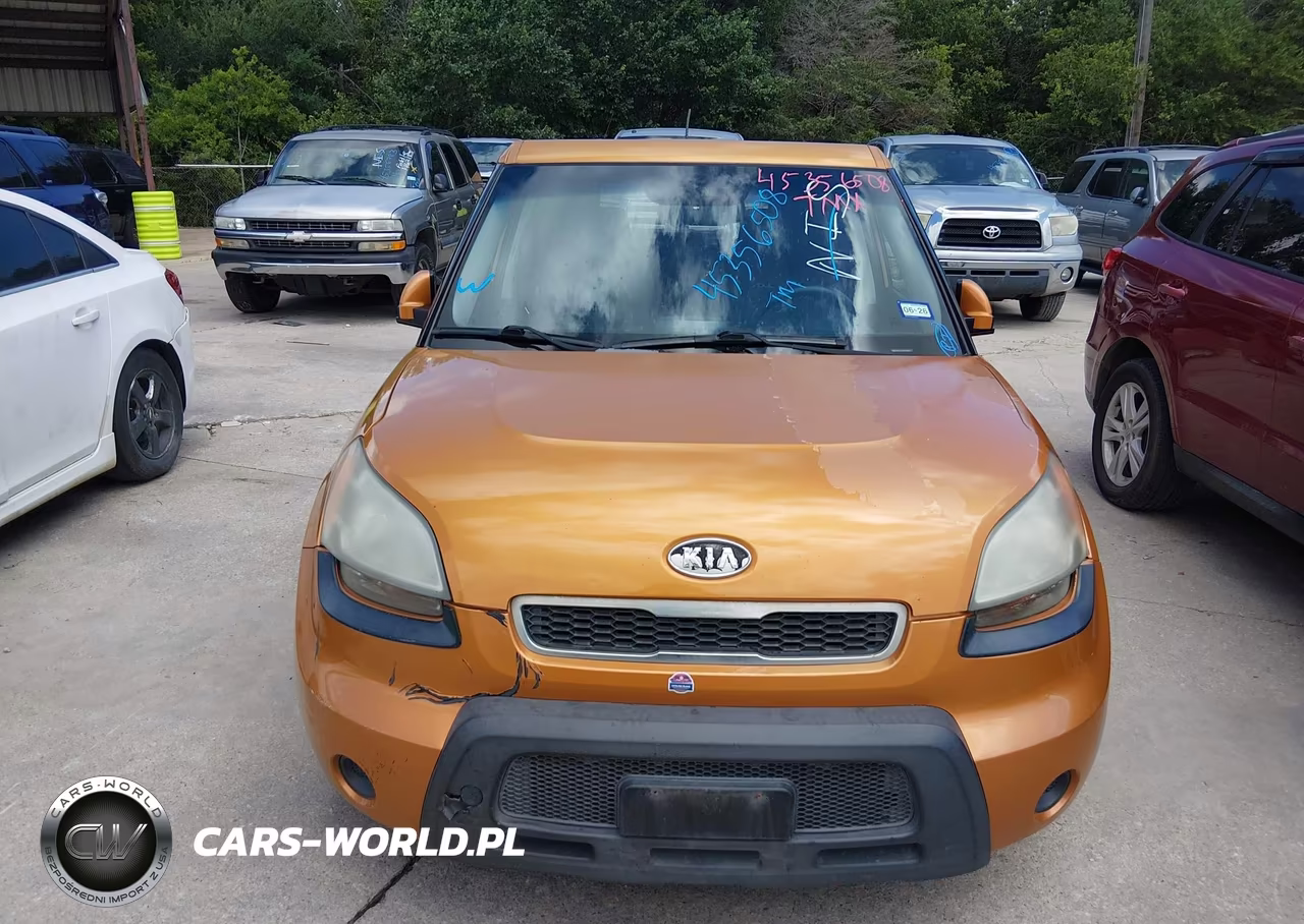 2011 Kia Soul + VIN:KNDJT2A28B7306073 - 11