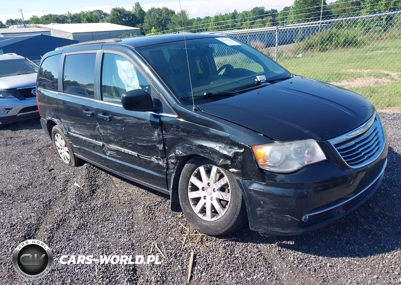 2015 Chrysler Town & Country Touring – zdjęcie 1 z 16