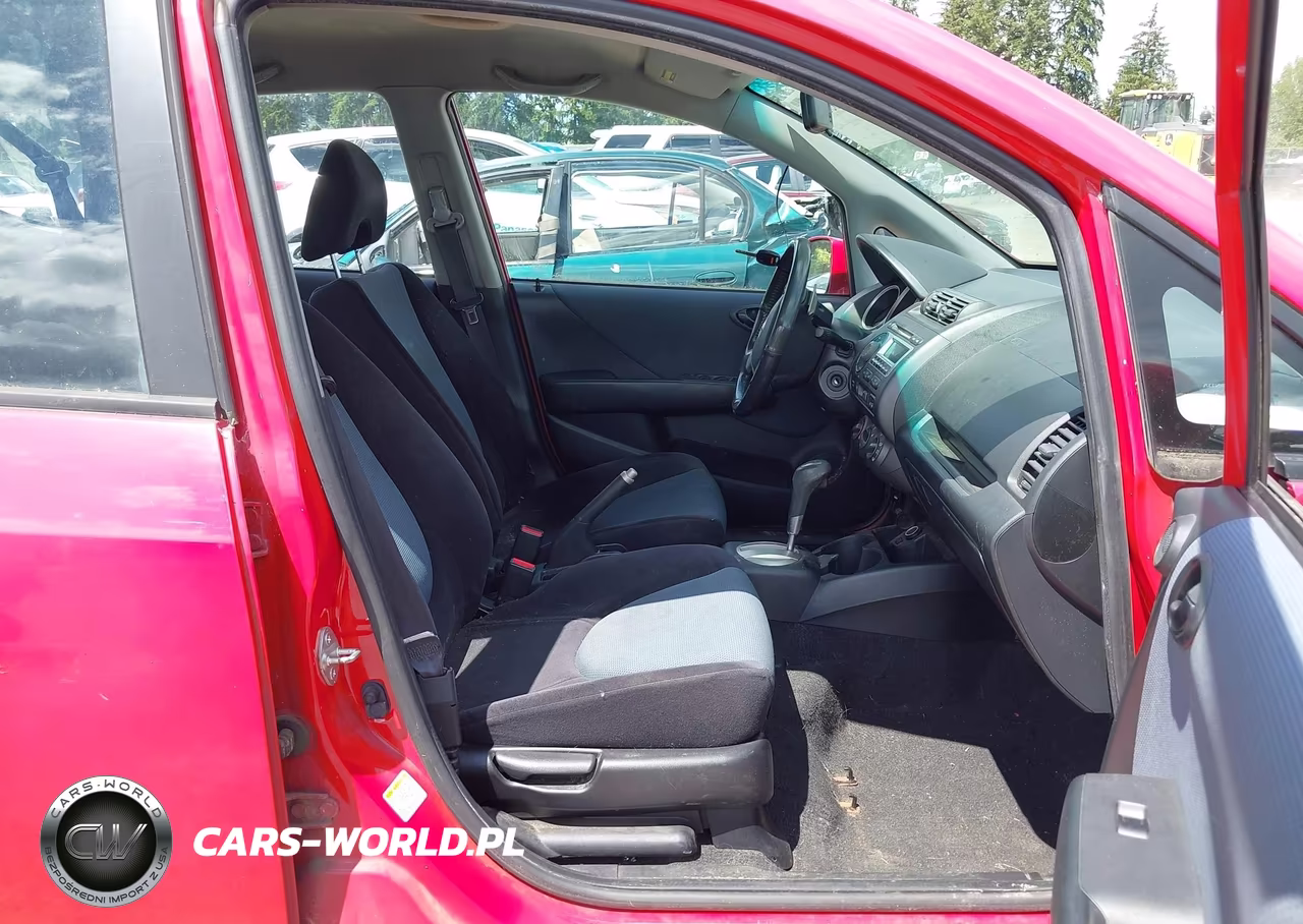 2008 Honda Fit Sport VIN:JHMGD38668S051322 - 5