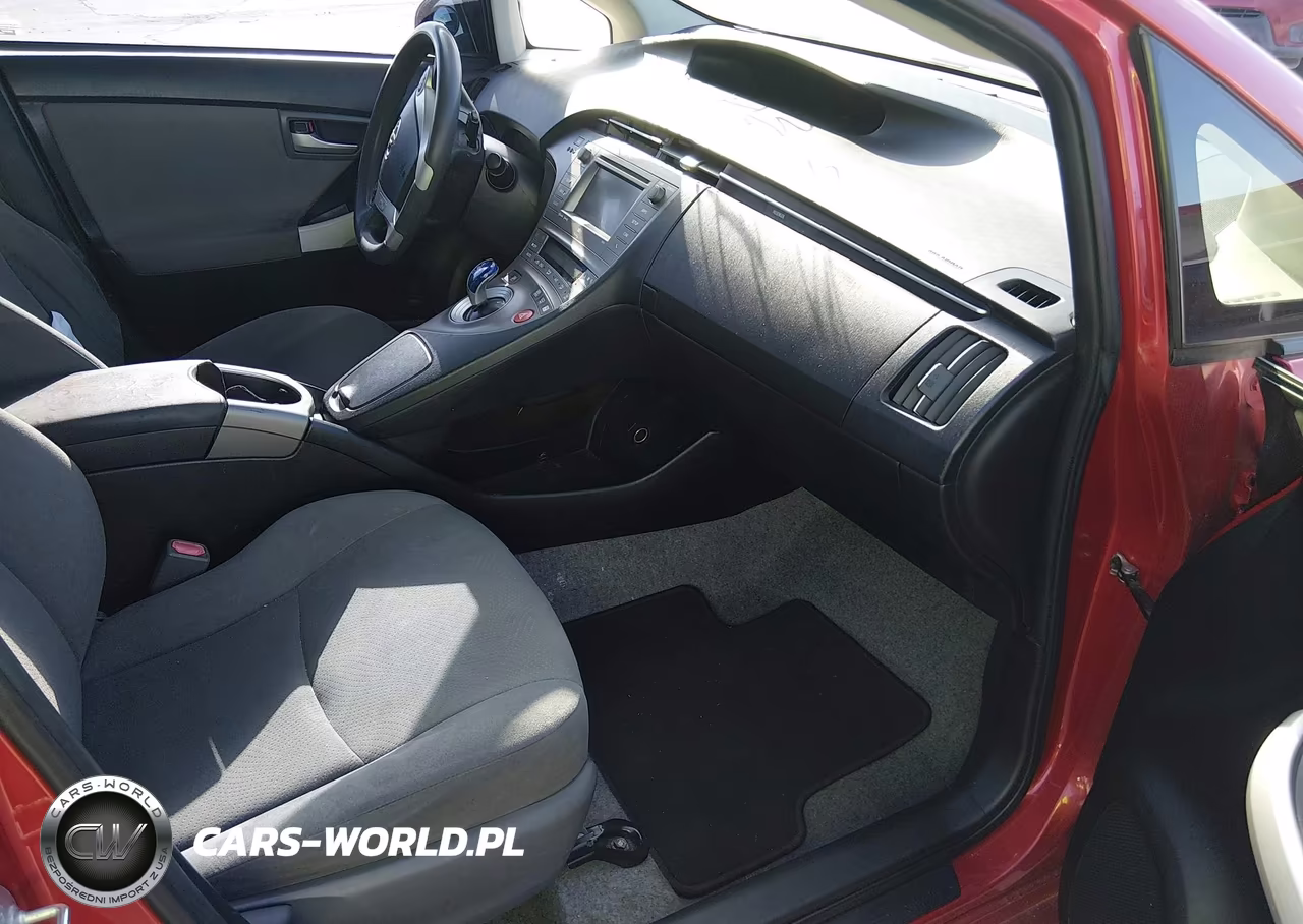 2014 Toyota Prius Three VIN:JTDKN3DU1E0359616 - 5