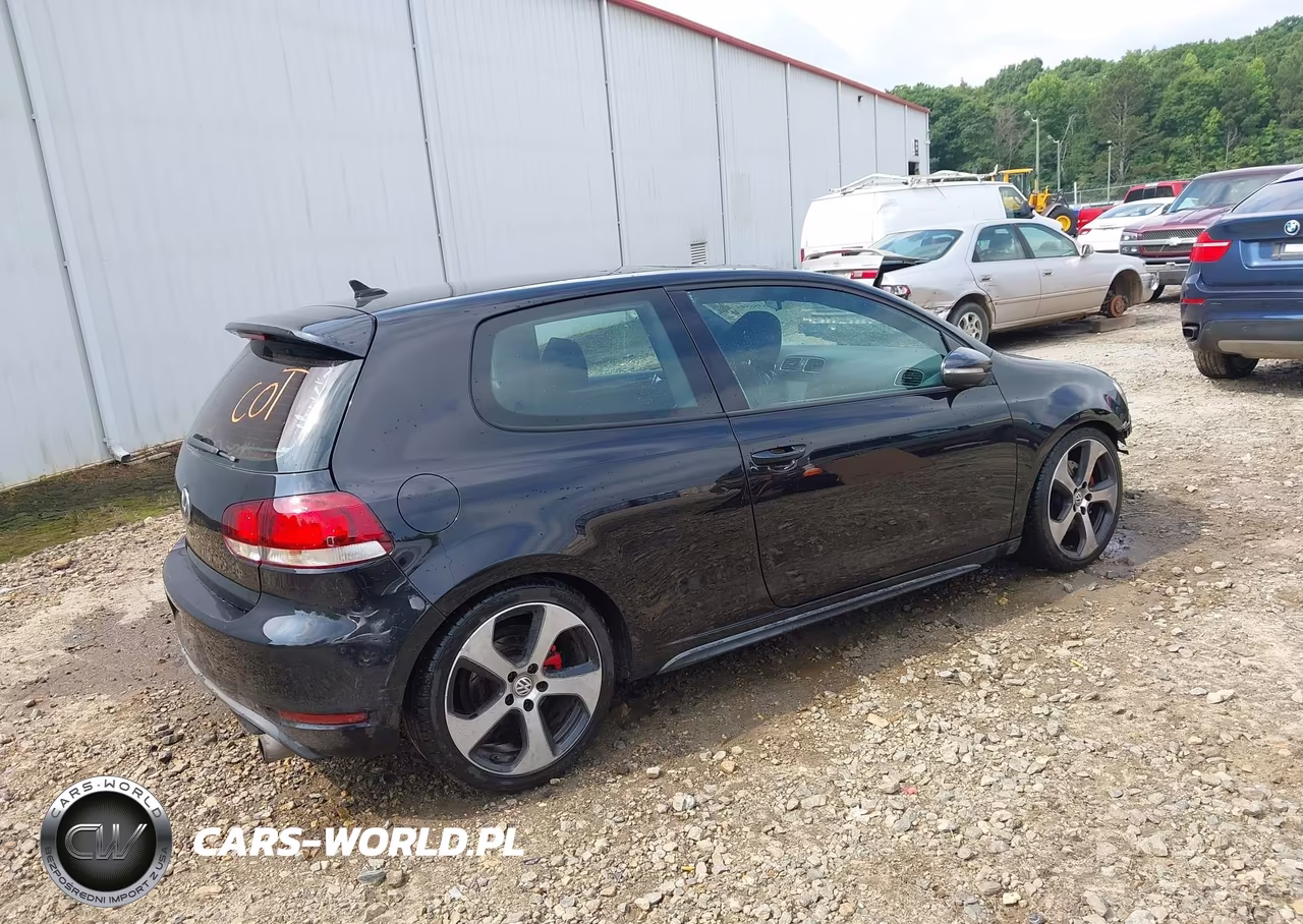 2011 Volkswagen Gti 2-Door VIN:WVWFD7AJ8BW144944 - 4