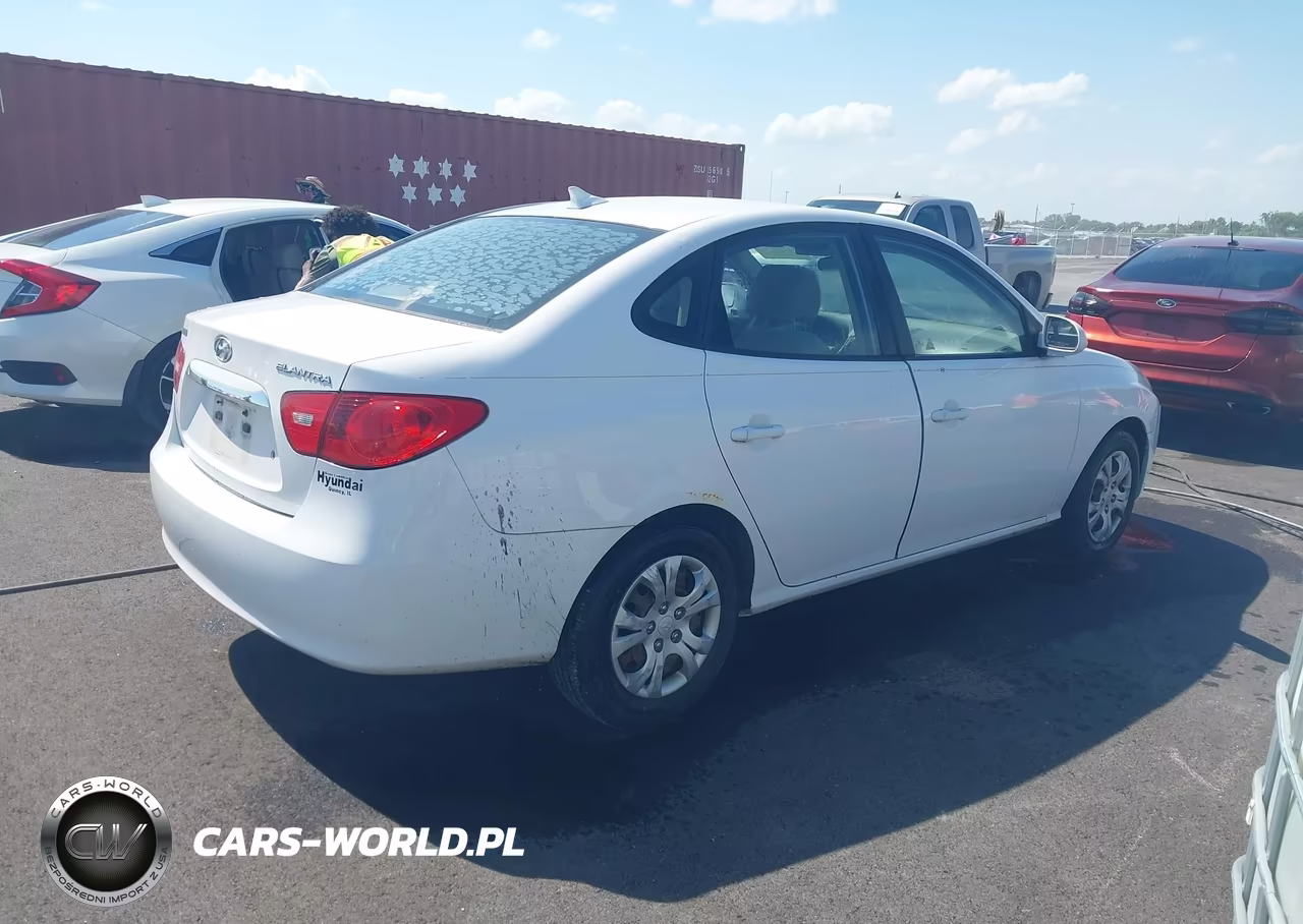2010 Hyundai Elantra Gls VIN:KMHDU4AD8AU865643 - 4