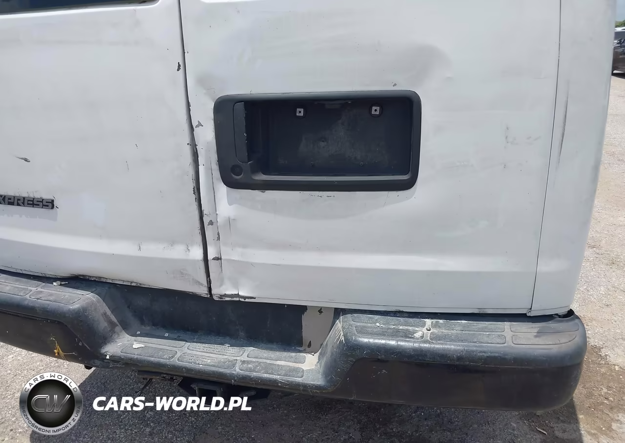 2010 Chevrolet Express 2500 Work Van VIN:1GCZGFAA0A1107820 - 13