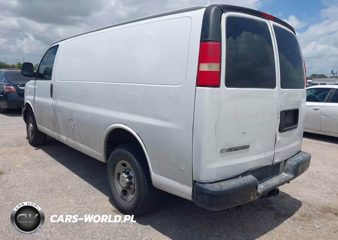 2010 Chevrolet Express 2500 Work Van VIN:1GCZGFAA0A1107820 - 3
