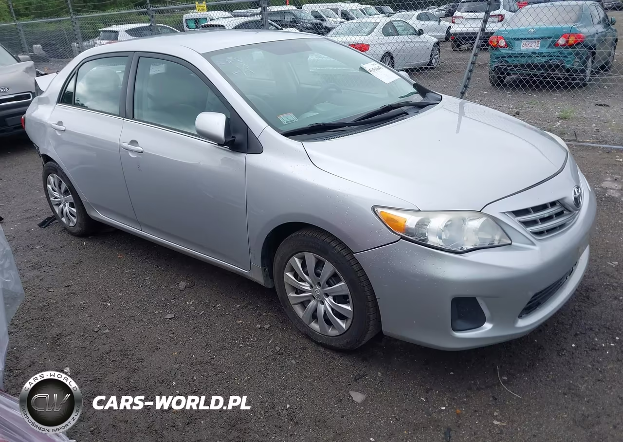 2013 Toyota Corolla Le VIN:2T1BU4EE8DC111013 - 13