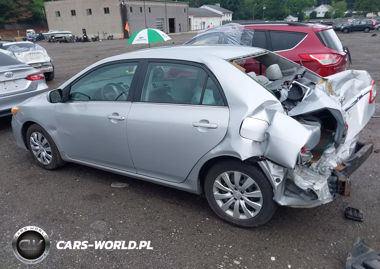 2013 Toyota Corolla Le VIN:2T1BU4EE8DC111013 - 14